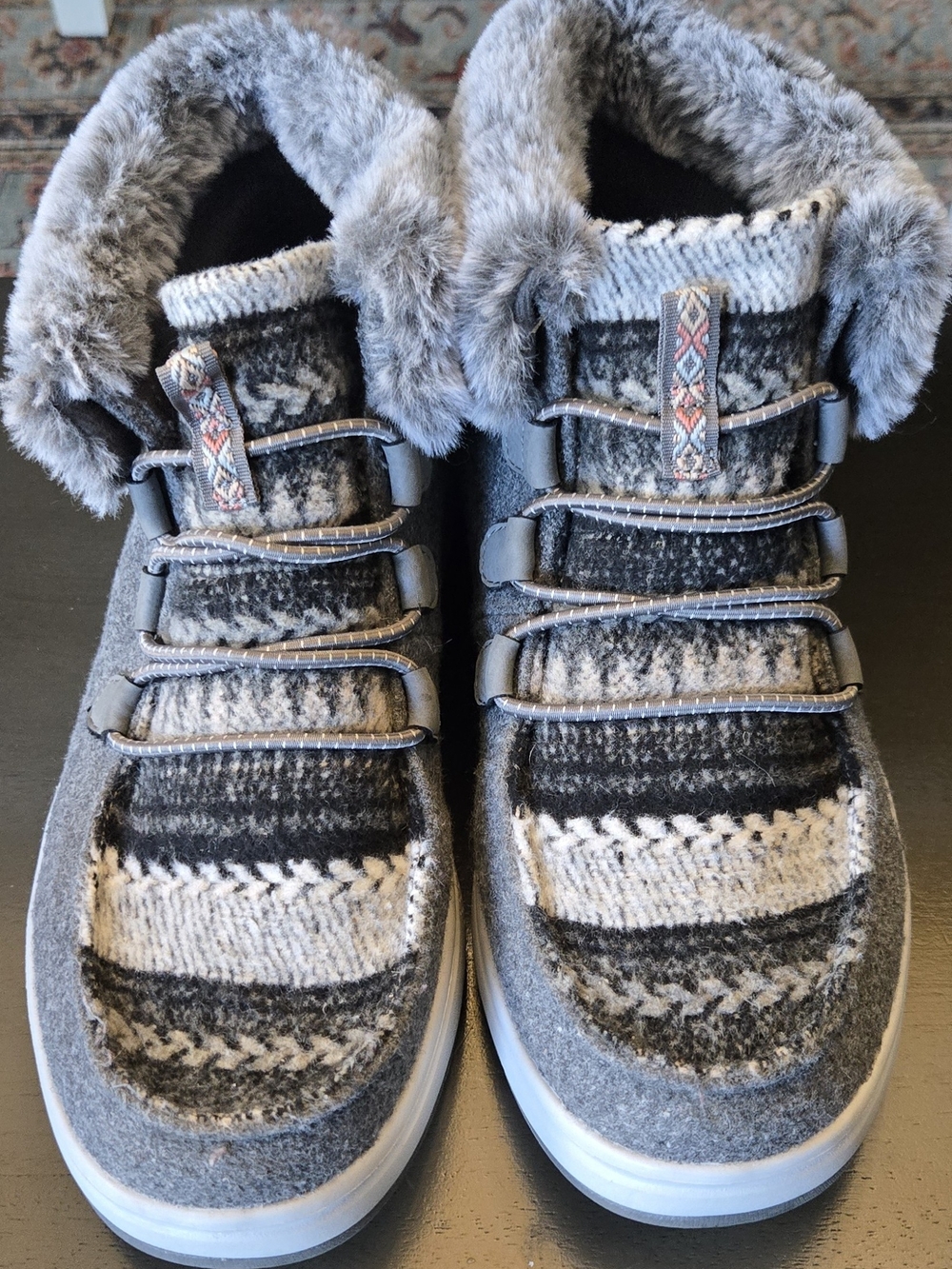 SKECHERS Women's BOBS Skipper Wave Cozy Posh Boots